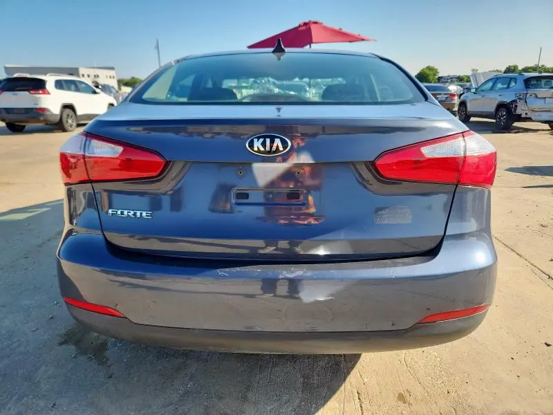 2016 KIA FORTE LX  