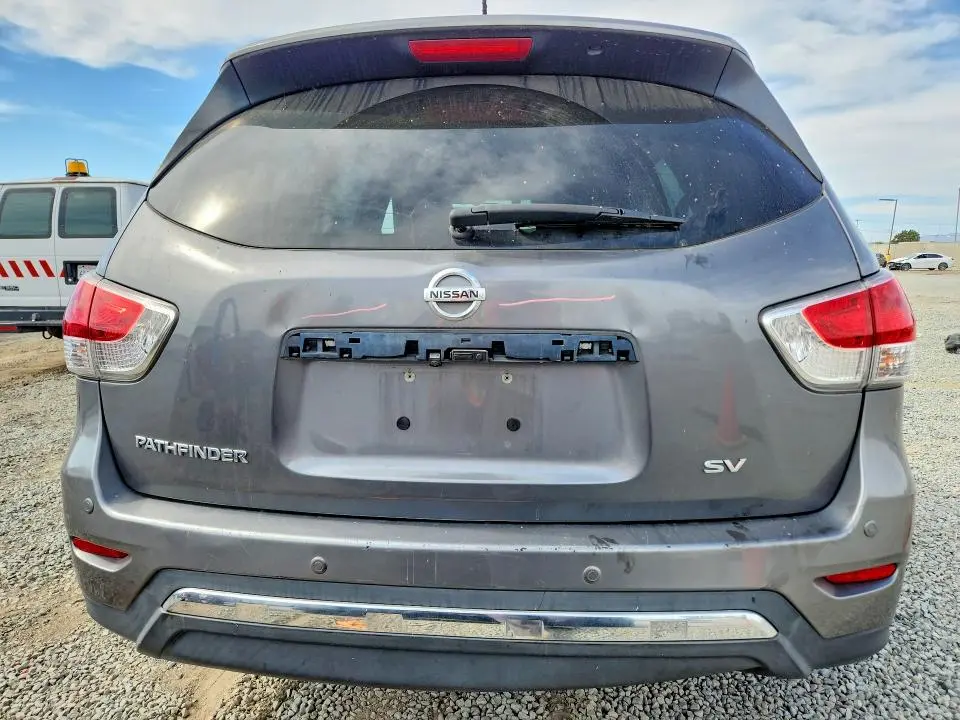 2016 NISSAN PATHFINDER SV  