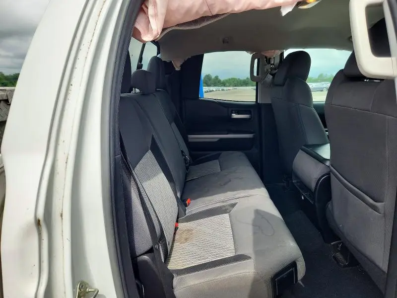 2016 TOYOTA TUNDRA SR5  
