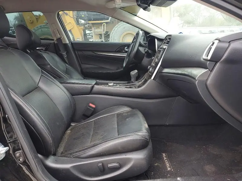 2022 NISSAN MAXIMA SV  