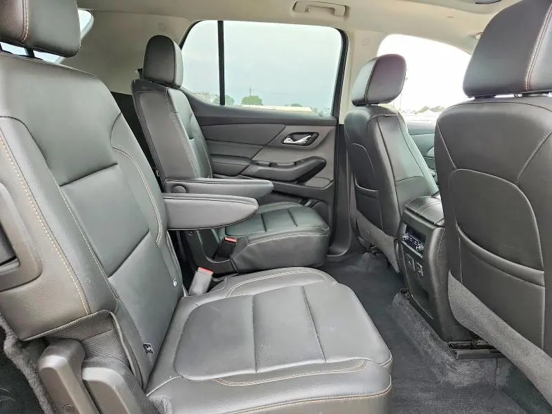 2021 CHEVROLET TRAVERSE LT  