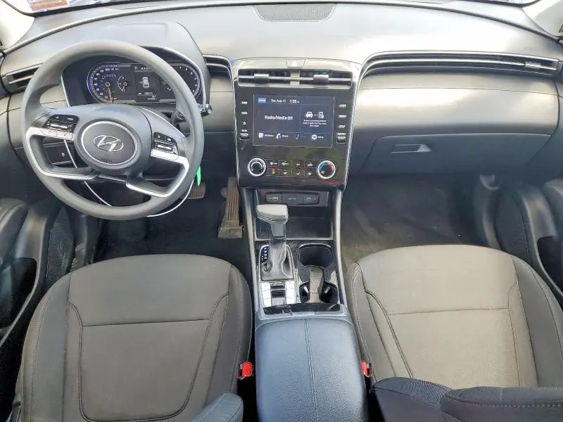 2022 HYUNDAI TUCSON SE  