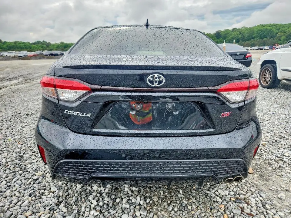 2022 TOYOTA COROLLA SE  