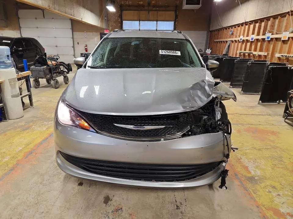2020 CHRYSLER VOYAGER LXI  