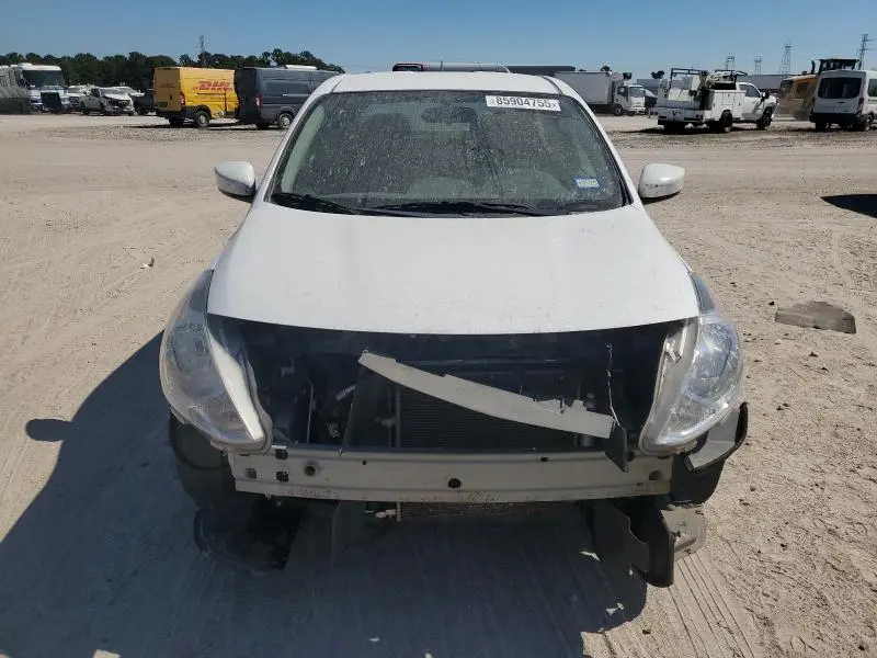 2019 NISSAN VERSA S  