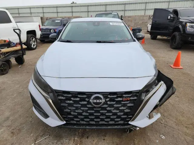 2023 NISSAN ALTIMA SR  