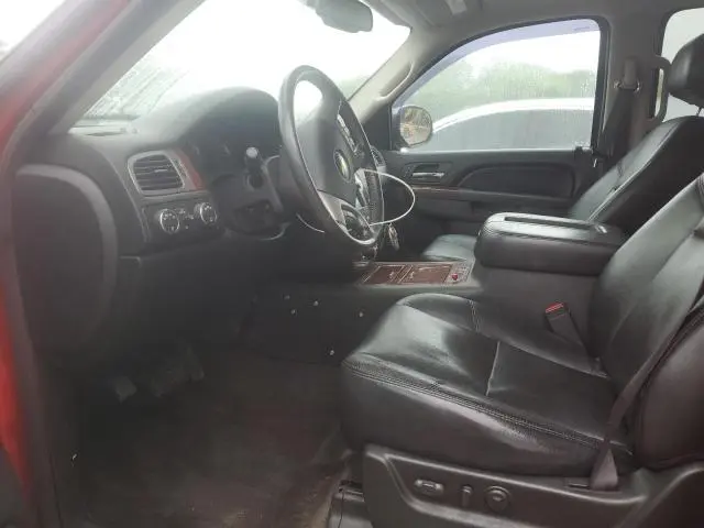 2010 CHEVROLET AVALANCHE LTZ  