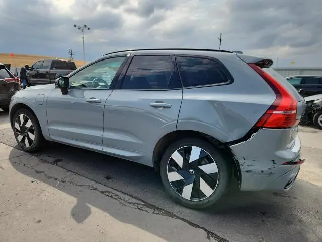 2024 VOLVO XC60 PLUS  