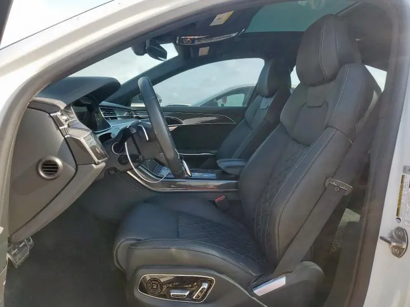2023 AUDI S8   