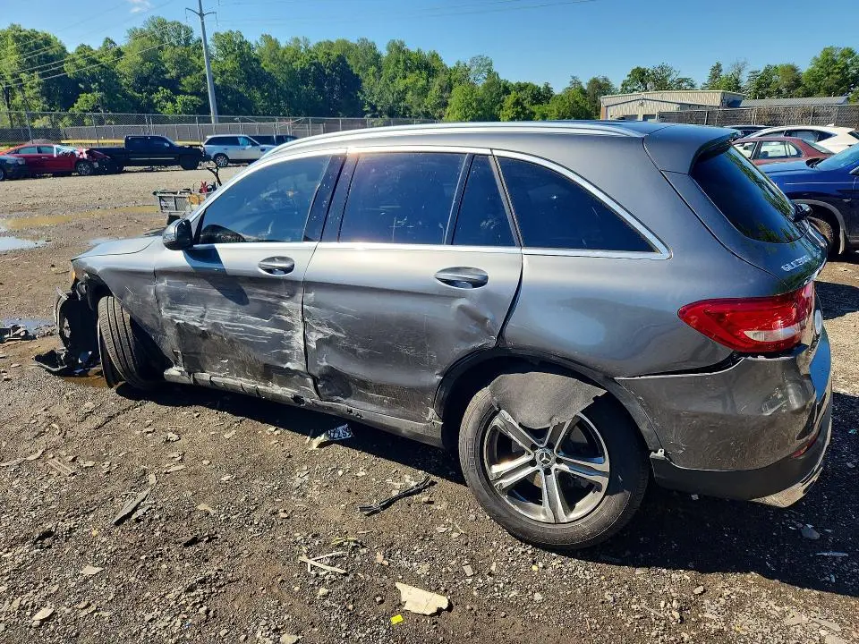 2018 MERCEDES-BENZ GLC 300  