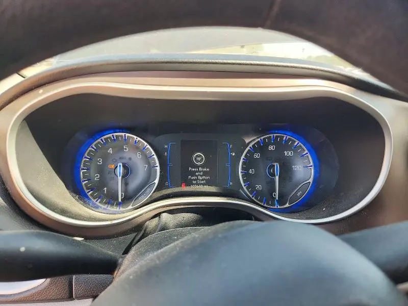 2021 CHRYSLER VOYAGER   