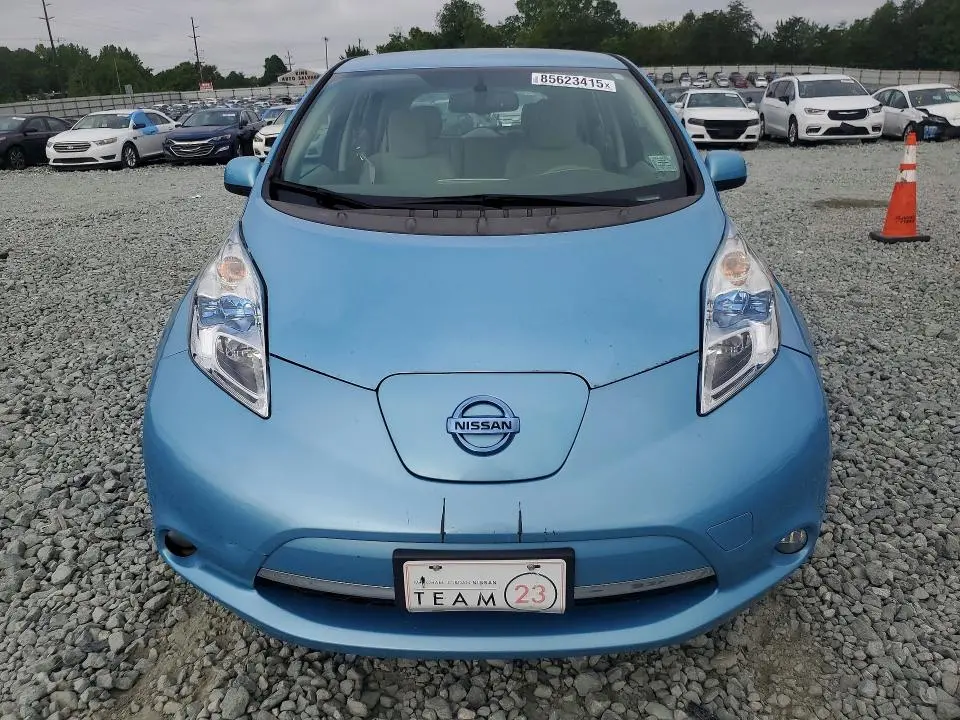 2015 NISSAN LEAF SV  