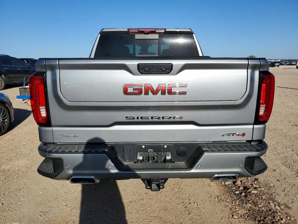 2024 GMC SIERRA K1500 AT4  