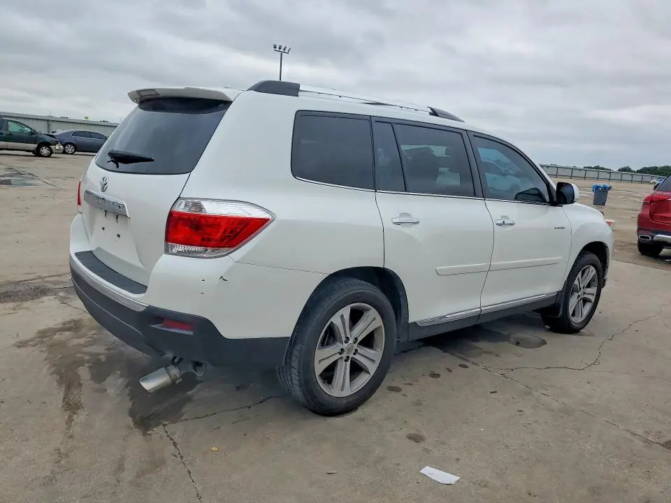 2013 TOYOTA HIGHLANDER LIMITED  