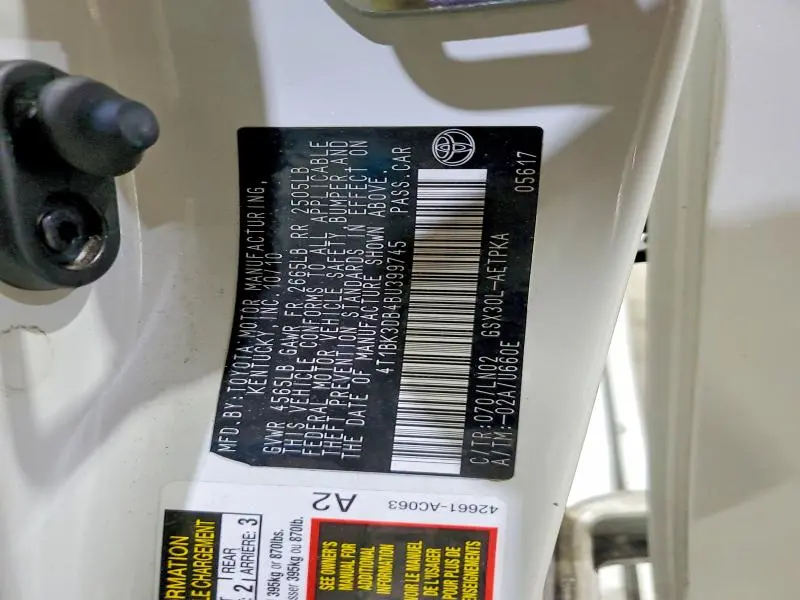 2011 TOYOTA AVALON LIMITED  
