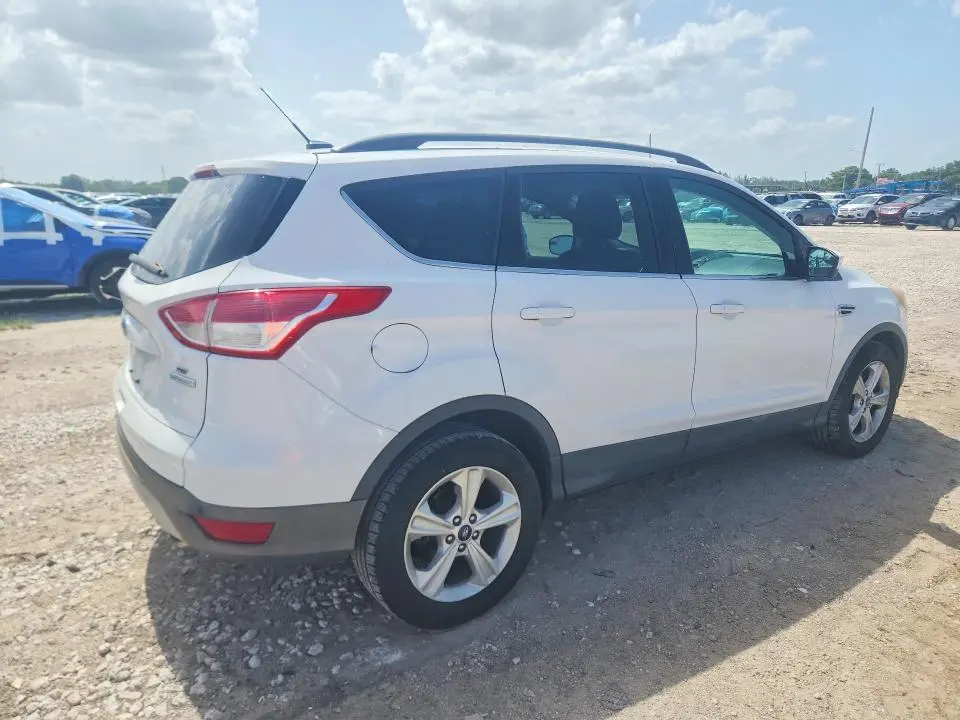 2014 FORD ESCAPE SE  