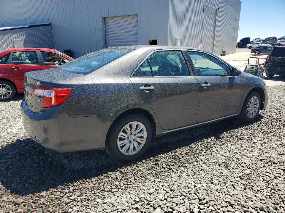 2013 TOYOTA CAMRY LE  