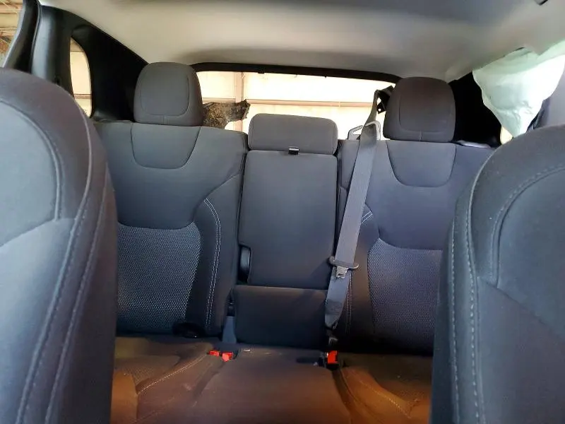 2021 JEEP CHEROKEE LATITUDE  