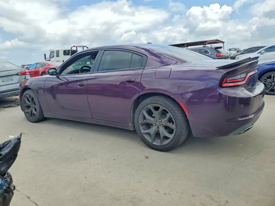 2020 DODGE CHARGER SXT  