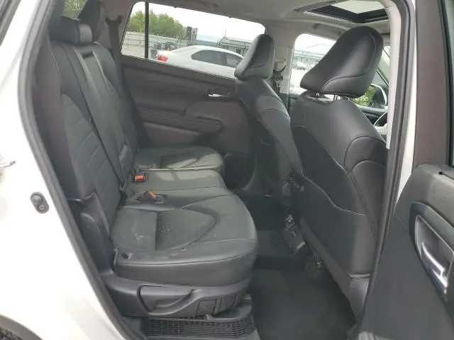2020 TOYOTA HIGHLANDER HYBRID XLE  