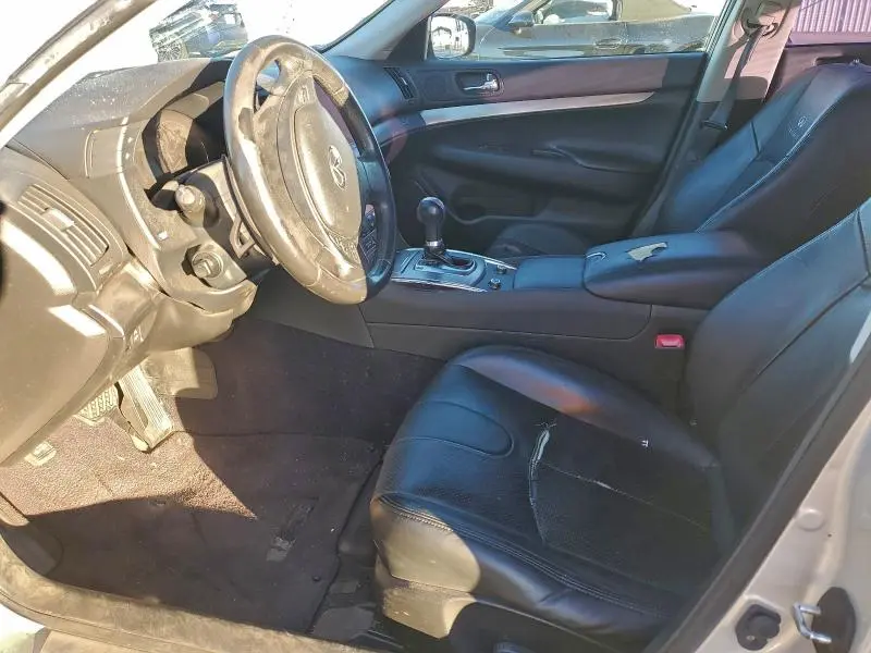 2010 INFINITI G37 BASE  