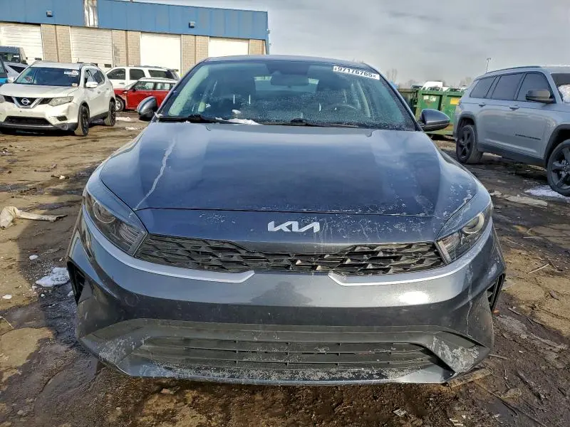 2023 KIA FORTE LX  