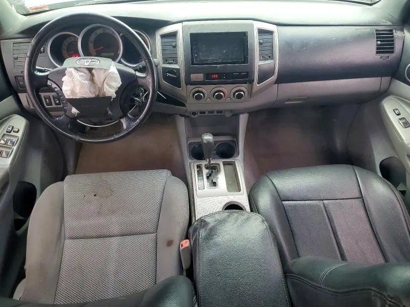 2011 TOYOTA TACOMA V6  