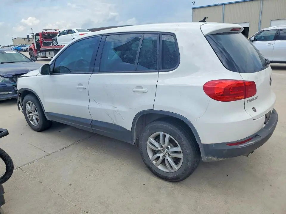 2013 VOLKSWAGEN TIGUAN S  