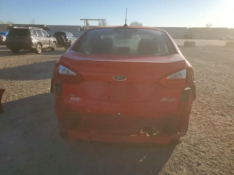 2015 FORD FIESTA SE  