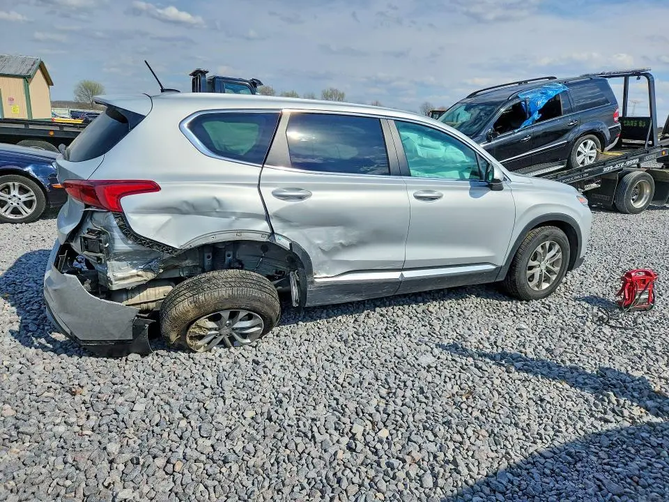 2019 HYUNDAI SANTA FE SE  