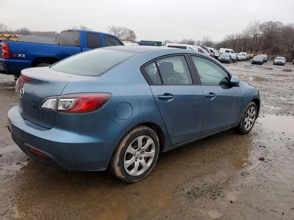 2010 MAZDA 3 I  