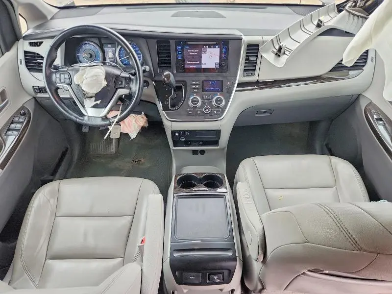 2015 TOYOTA SIENNA XLE PREMIUM 8-PASSENGER  
