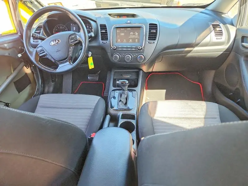 2017 KIA FORTE S  