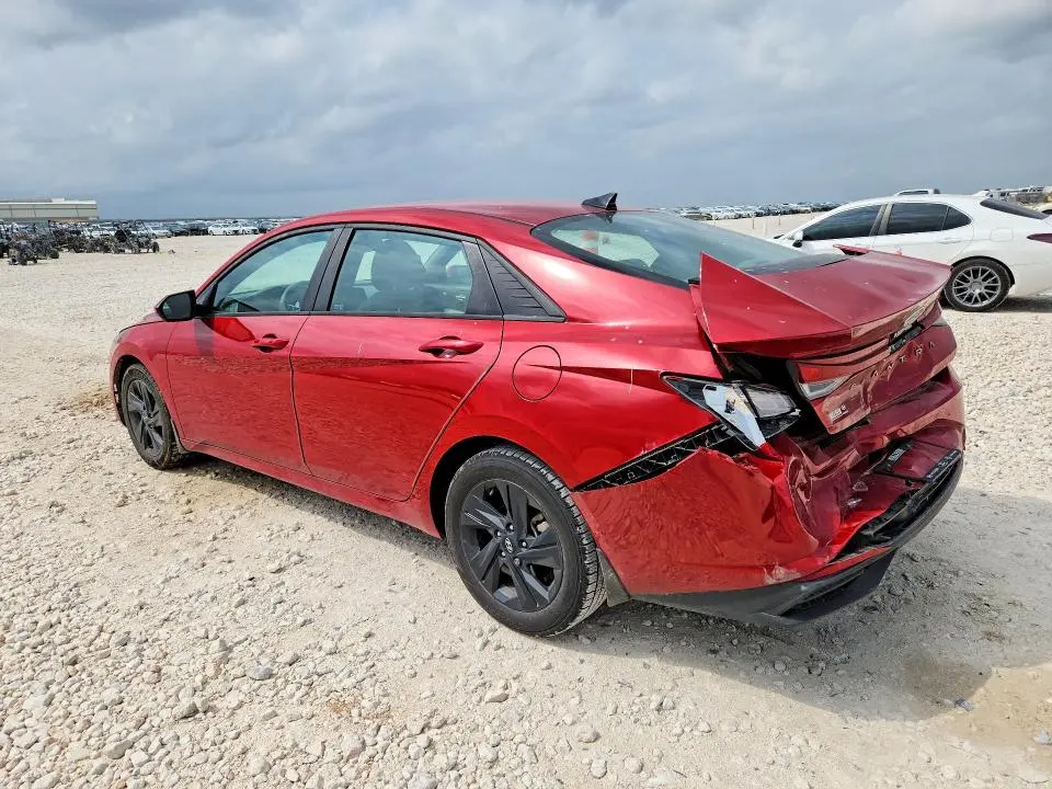 2022 HYUNDAI ELANTRA SEL  