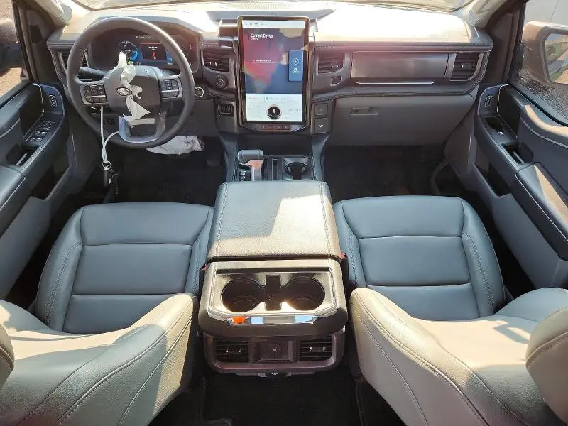 2025 FORD F150 LIGHTNING XLT  