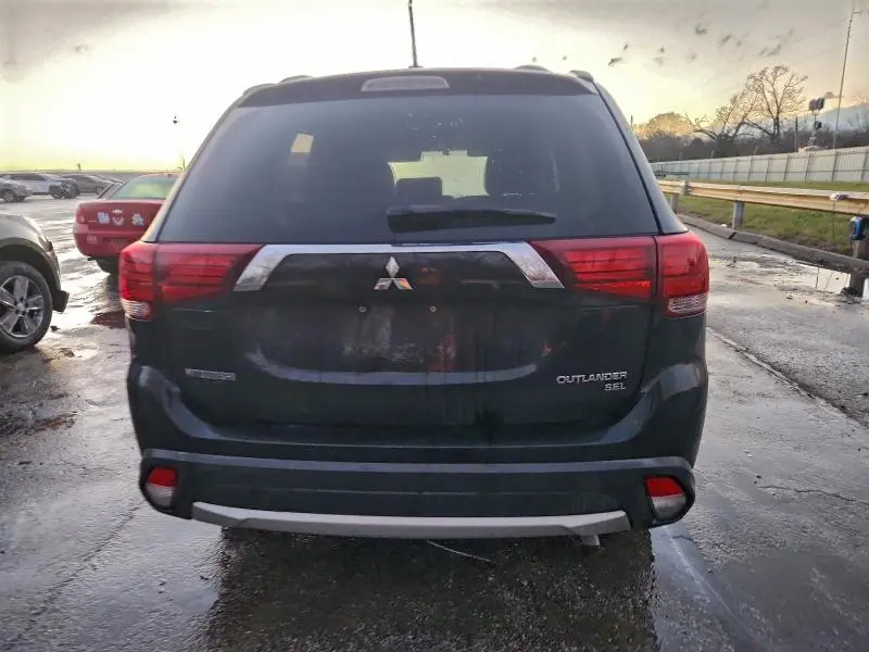 2016 MITSUBISHI OUTLANDER SE  