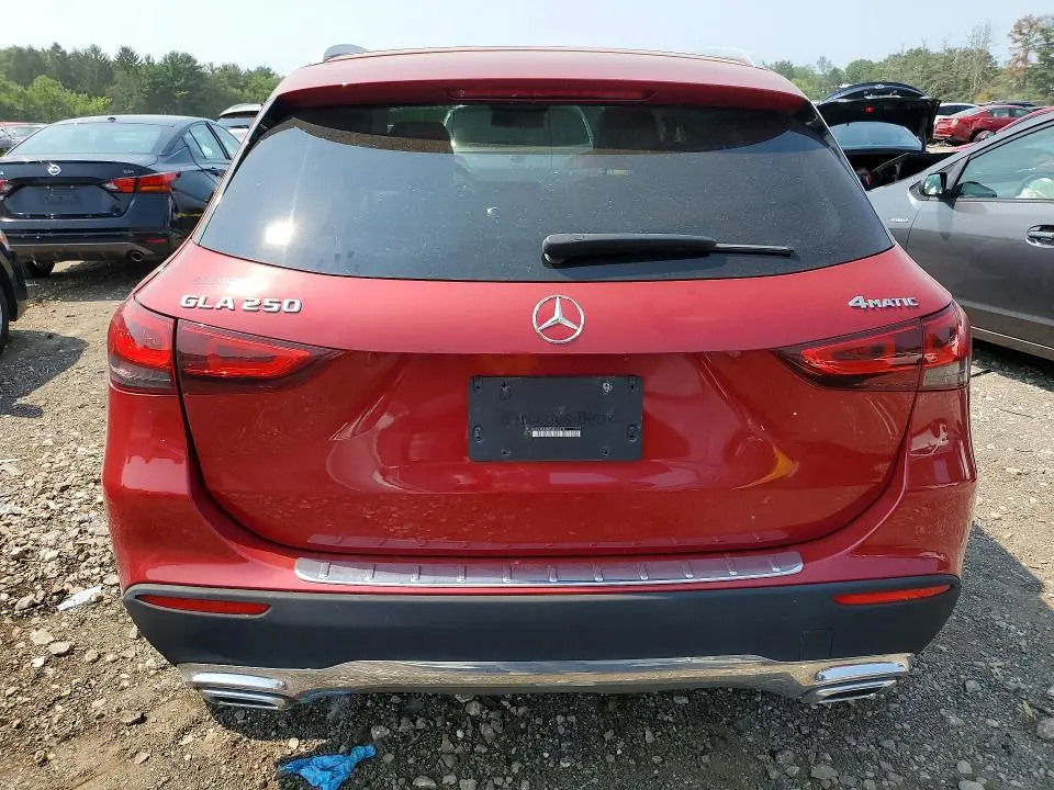 2021 MERCEDES-BENZ GLA 250 4MATIC  