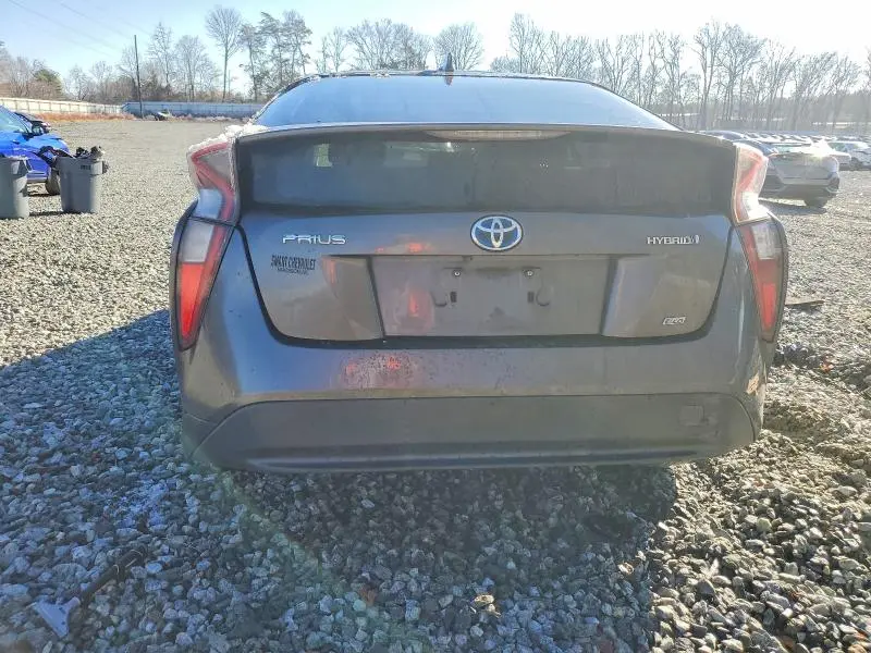 2016 TOYOTA PRIUS   