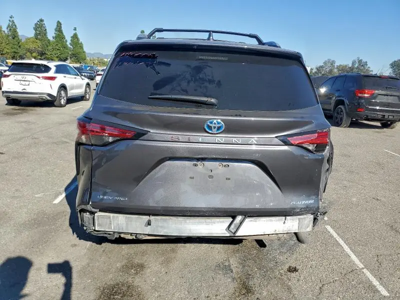 2025 TOYOTA SIENNA LIMITED  