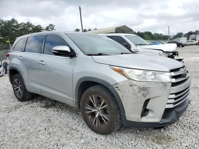 2018 TOYOTA HIGHLANDER LE  