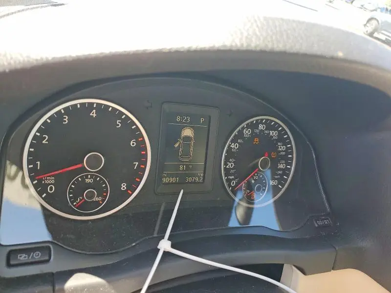 2014 VOLKSWAGEN TIGUAN S  