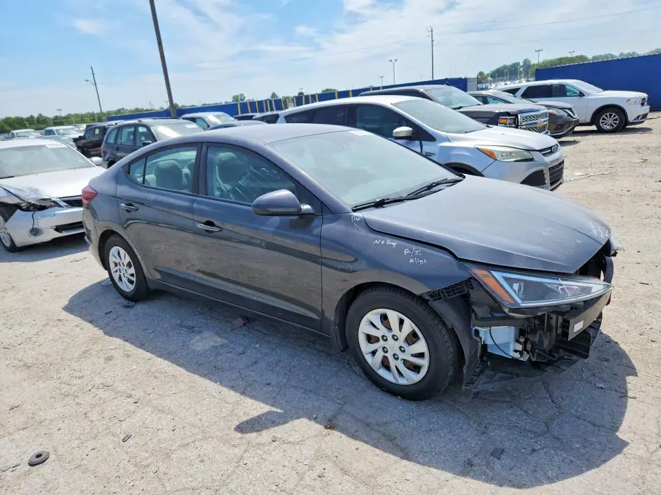 2020 HYUNDAI ELANTRA SE  