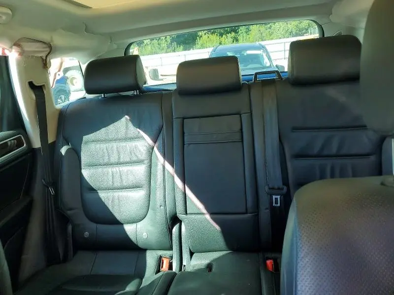 2016 VOLKSWAGEN TOUAREG TDI  
