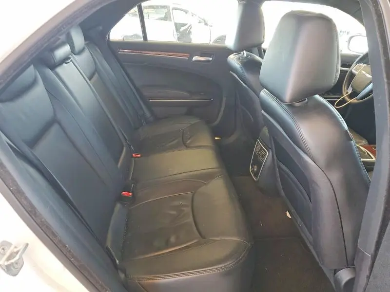 2013 CHRYSLER 300   