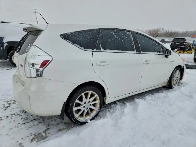 2013 TOYOTA PRIUS V   