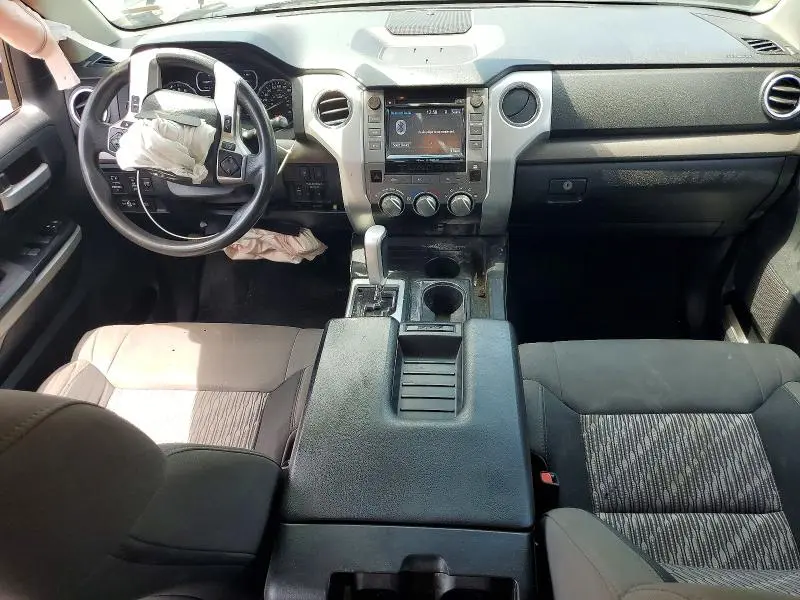 2018 TOYOTA TUNDRA SR5  