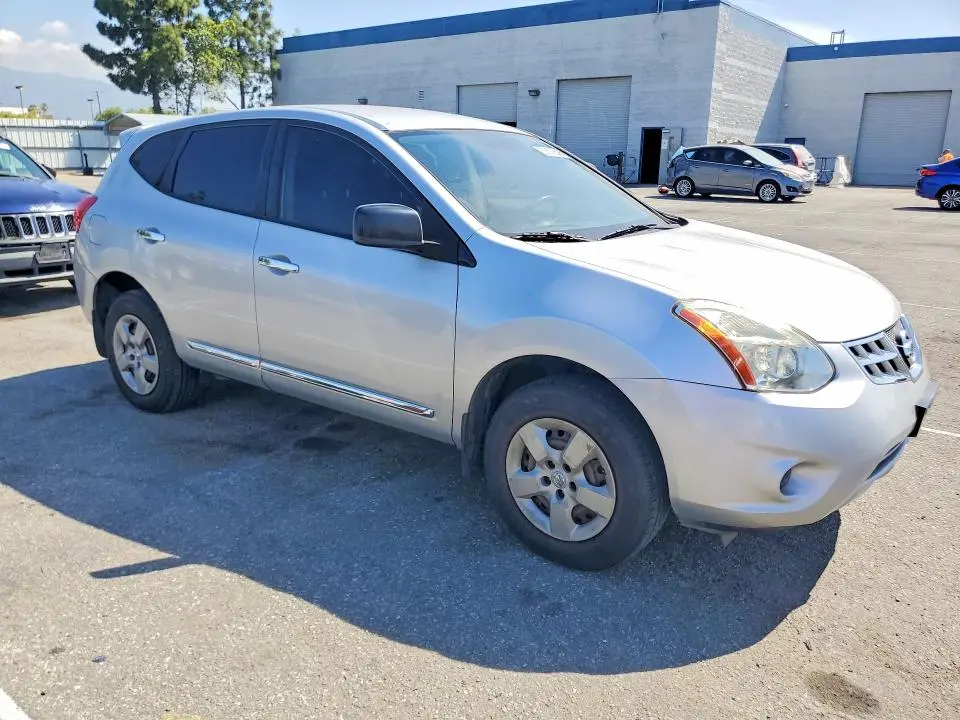2011 NISSAN ROGUE S  