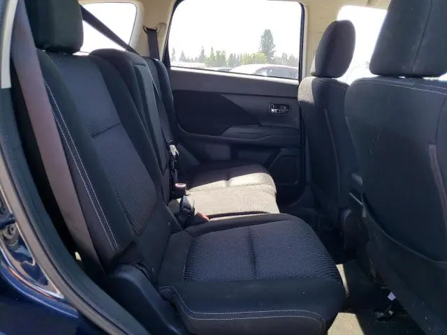 2016 MITSUBISHI OUTLANDER ES  