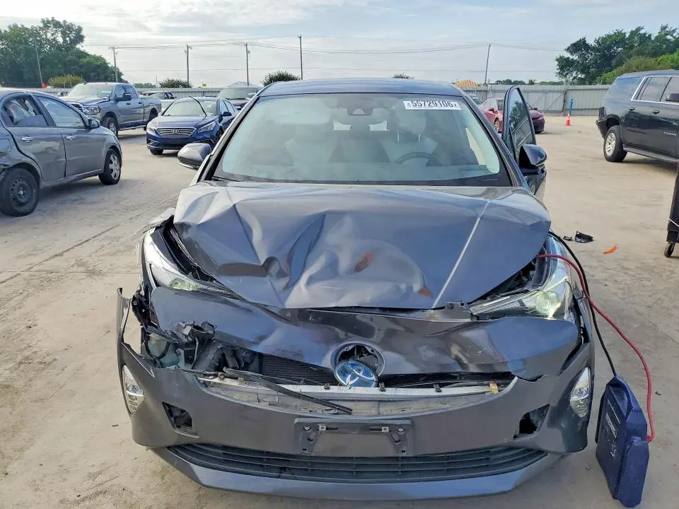 2016 TOYOTA PRIUS FOUR TOURING  
