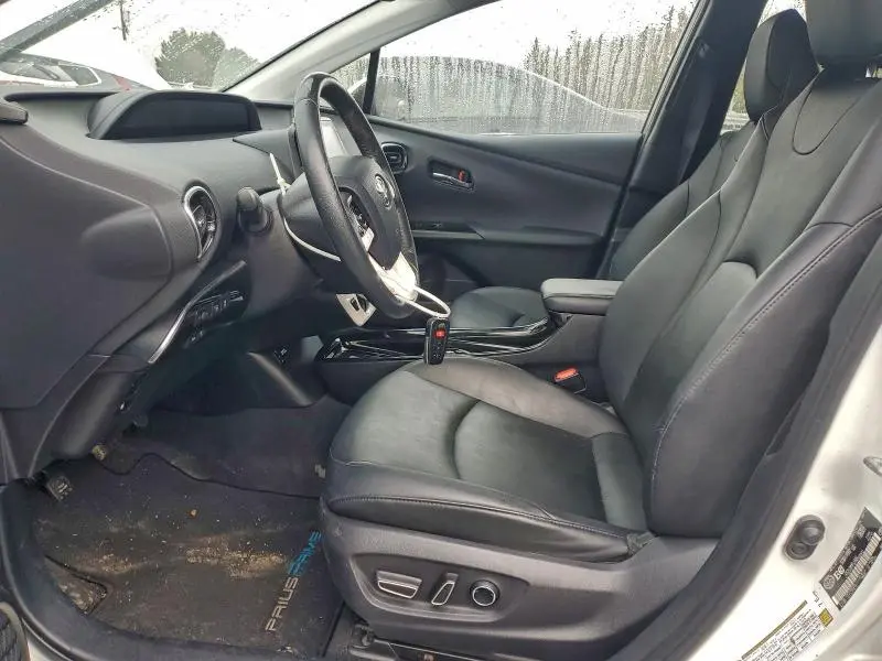 2017 TOYOTA PRIUS PRIME   